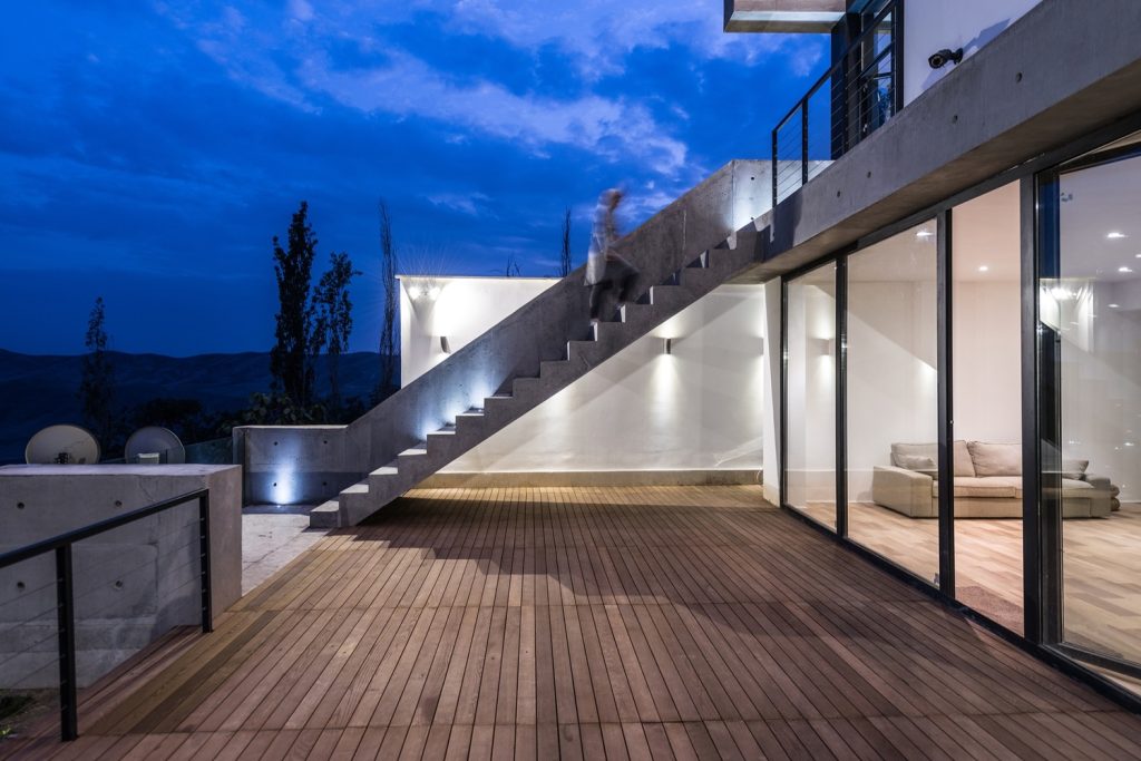 طراحی پله های بتنی خانه ی امین